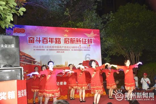 鲜奶运输车找不同
